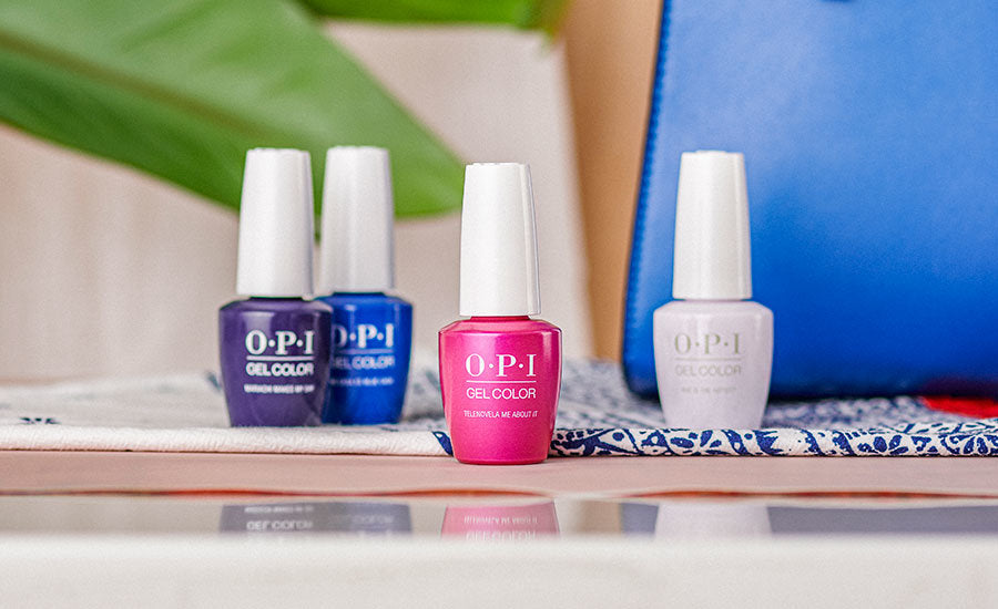Az OPI gél körömlakkját hivatalosan „GelColor Soak-off Gel Lacquer”-nek hívják, és röviden, a gél lakk manikűr egy színes gél réteg, amely megtévesztően hasonlít a körömlakkhoz.