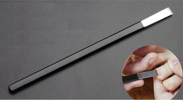 Rozsdamentes pedikűr kés fekete nyéllel 2