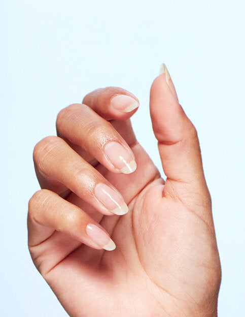 OPI Nature Strong Base Coat vegan base coat 15 ml