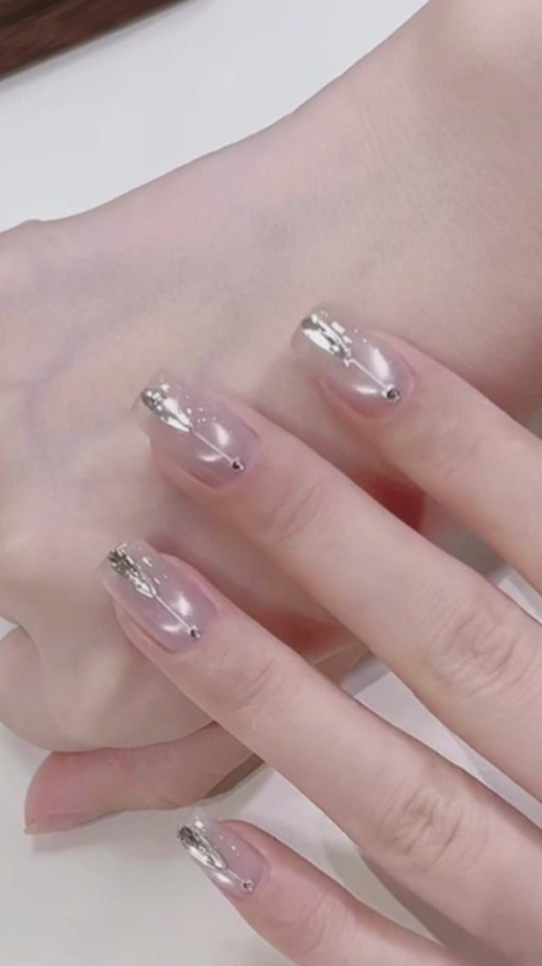 Video laden: Born Pretty Cat Magnetic Gel-Lack 10 ml – MY077 – White Cat Eye