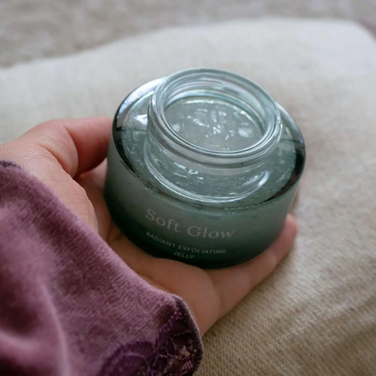 USVA Soft Glow – Bőrmegújító, ragyogást fokozó hámlasztó zselé - 100% természetes összetevők